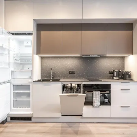 Apartment Brand New Downtown By Reside Baltic